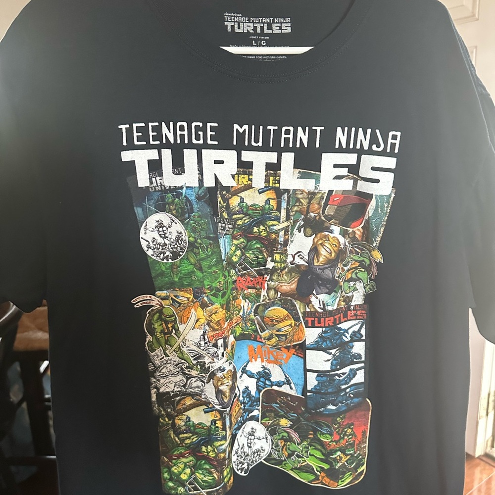 Nickelodeon Black Teenage Mutant Ninja Turtles Tee